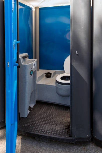 Best Construction site porta potty rental  in Six Mile Run, NJ