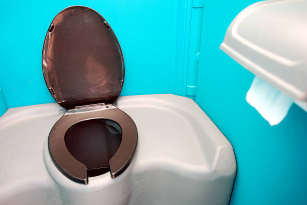 Best Porta potty rental near me  in Six Mile Run, NJ
